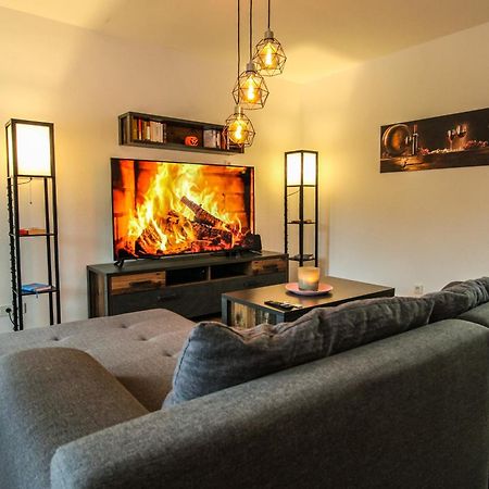 Moderne Fewo Sky Netflix Terrasse Burgblick Boxspringbett Waschtrockner Bullay Eksteriør billede