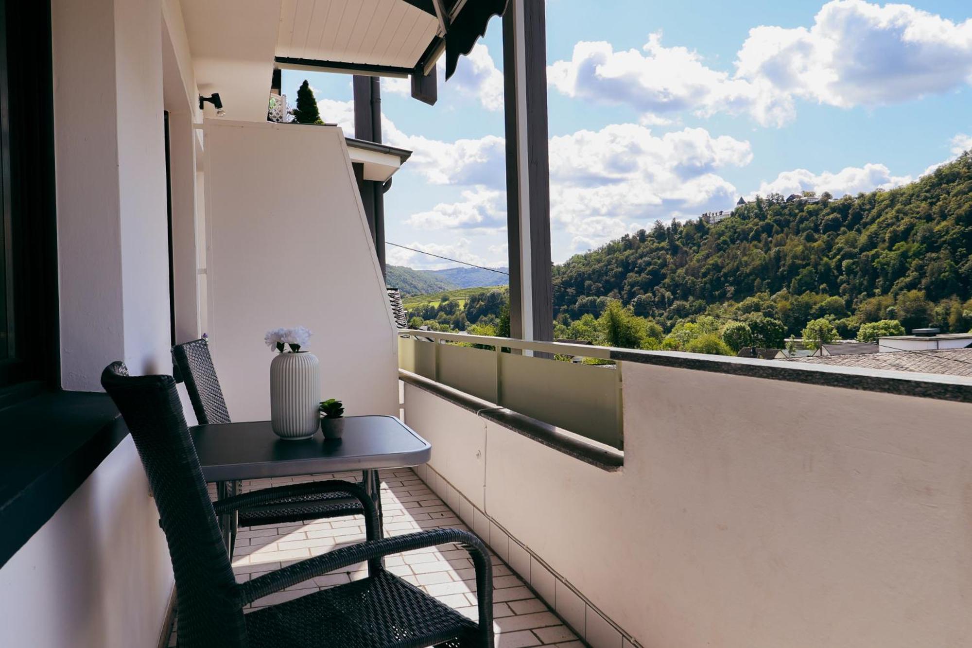 Moderne Fewo Sky Netflix Terrasse Burgblick Boxspringbett Waschtrockner Bullay Eksteriør billede