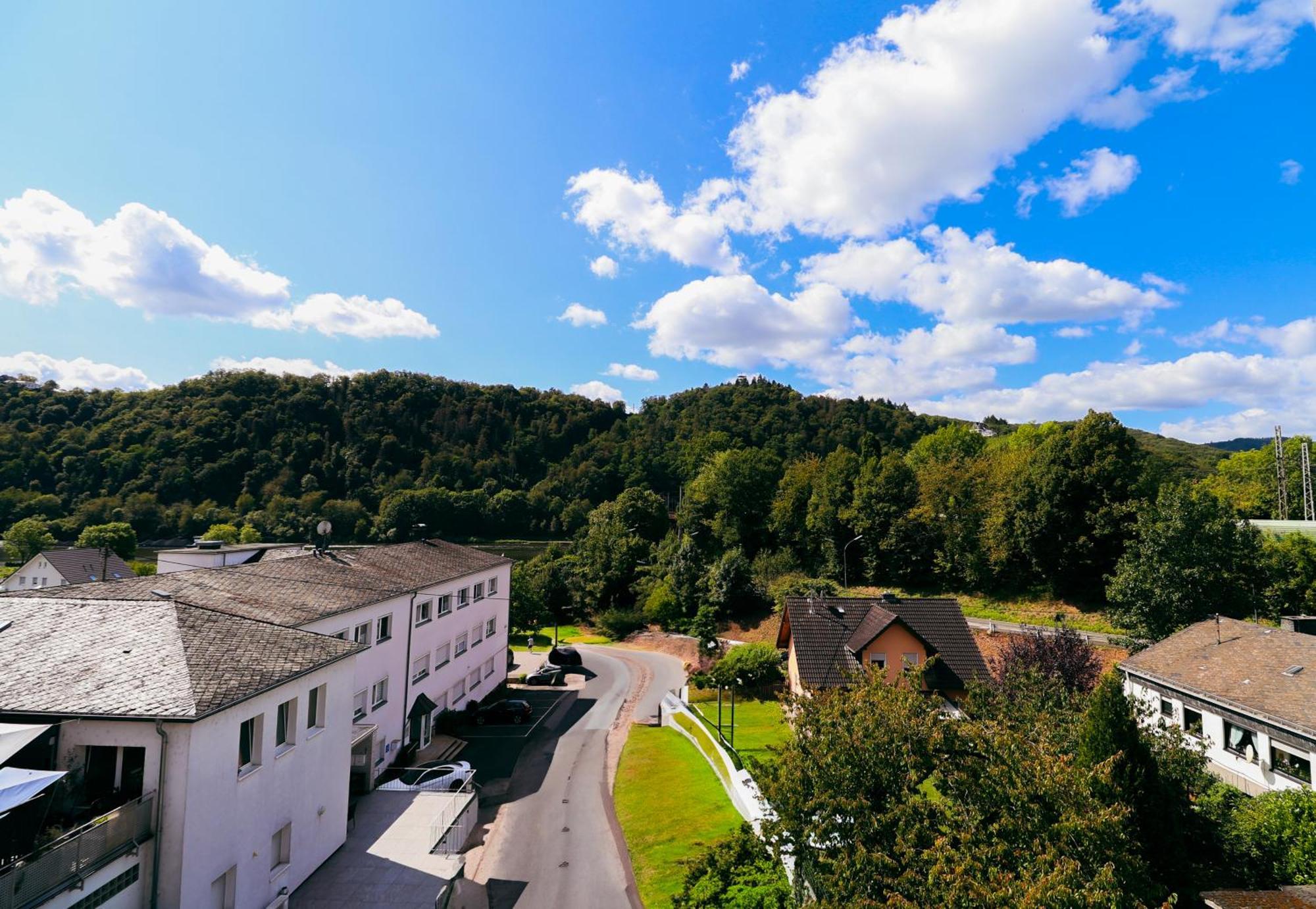 Moderne Fewo Sky Netflix Terrasse Burgblick Boxspringbett Waschtrockner Bullay Eksteriør billede